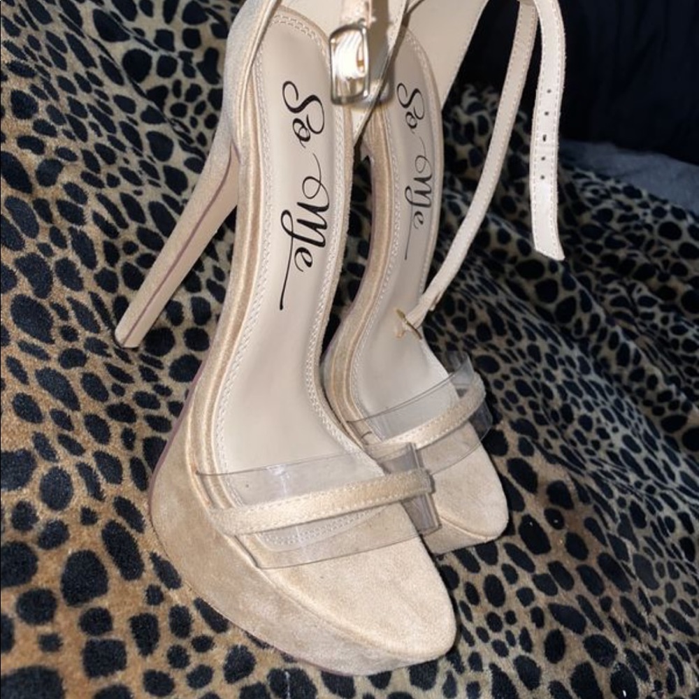 Heels - Picture 2 of 2